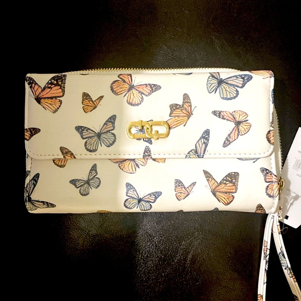 NWT TimeamdTru Butterfly Zip Clutch Wallet New!!
